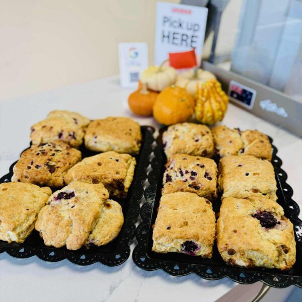 Sweets 'n Treats from Reds Rolls in Roselle IL